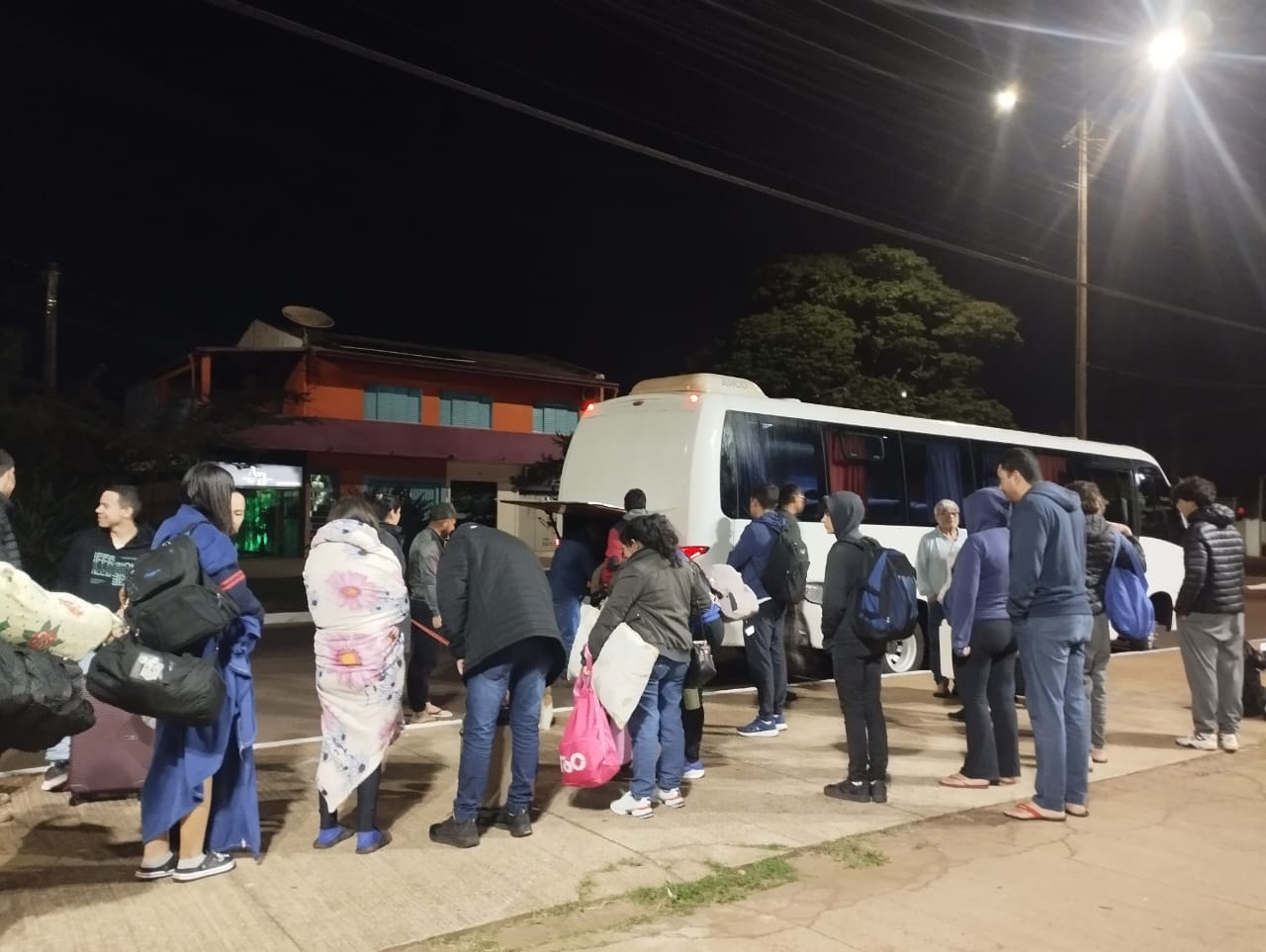 Equipe de Ponta Porã embarca para disputa dos Jogos Escolares de MS em Três Lagoas