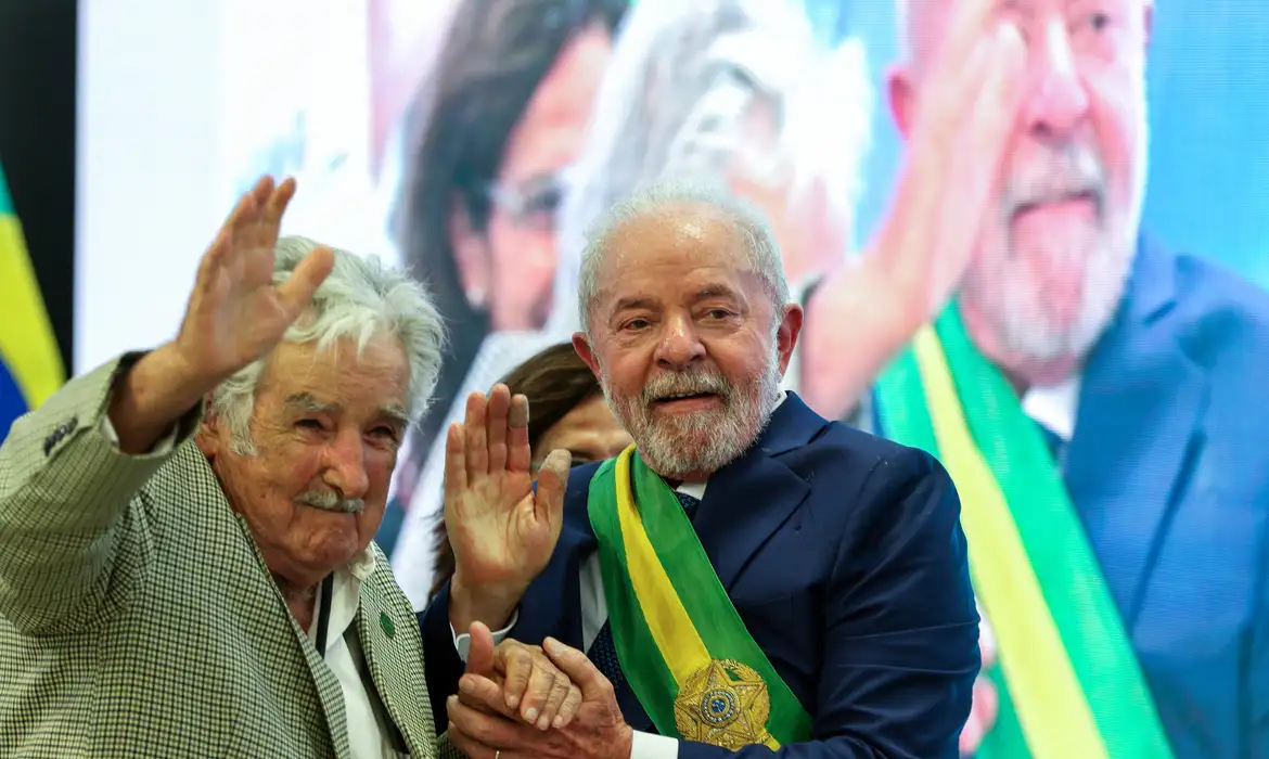 Lula confirma presença em velório de Pepe Mujica