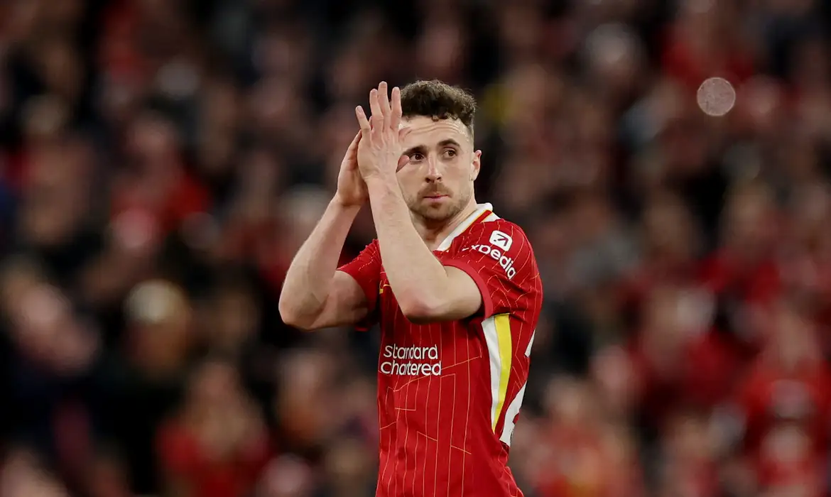 Atacante do Liverpool Diogo Jota e irmão morrem em acidente na Espanha